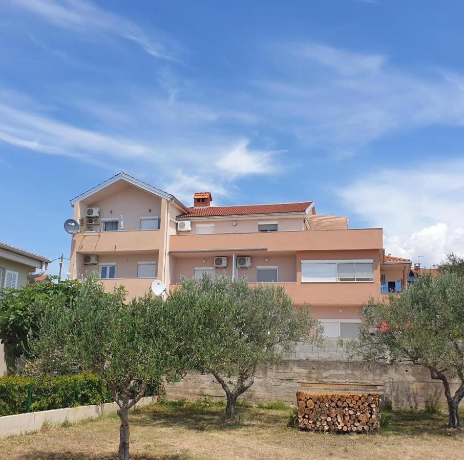 Apartment Beverly Kozino - By The Sea With Free Parking Luaran gambar
